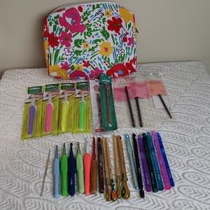 Bundle full of Crocheting hooks Goodie bag *SOLD*